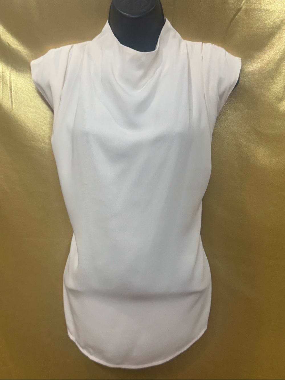 TCEC Cream Cowl Mock-Neck Sleeveless Blouse Pleated Shoulder Lined M NWT